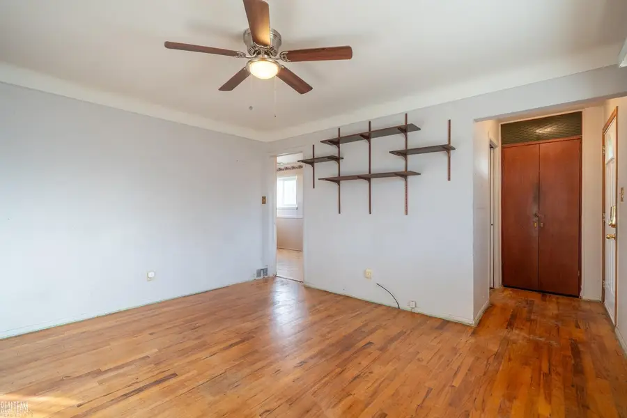 2159 Parliament DR, Sterling Heights, MI 48310 - Image #3