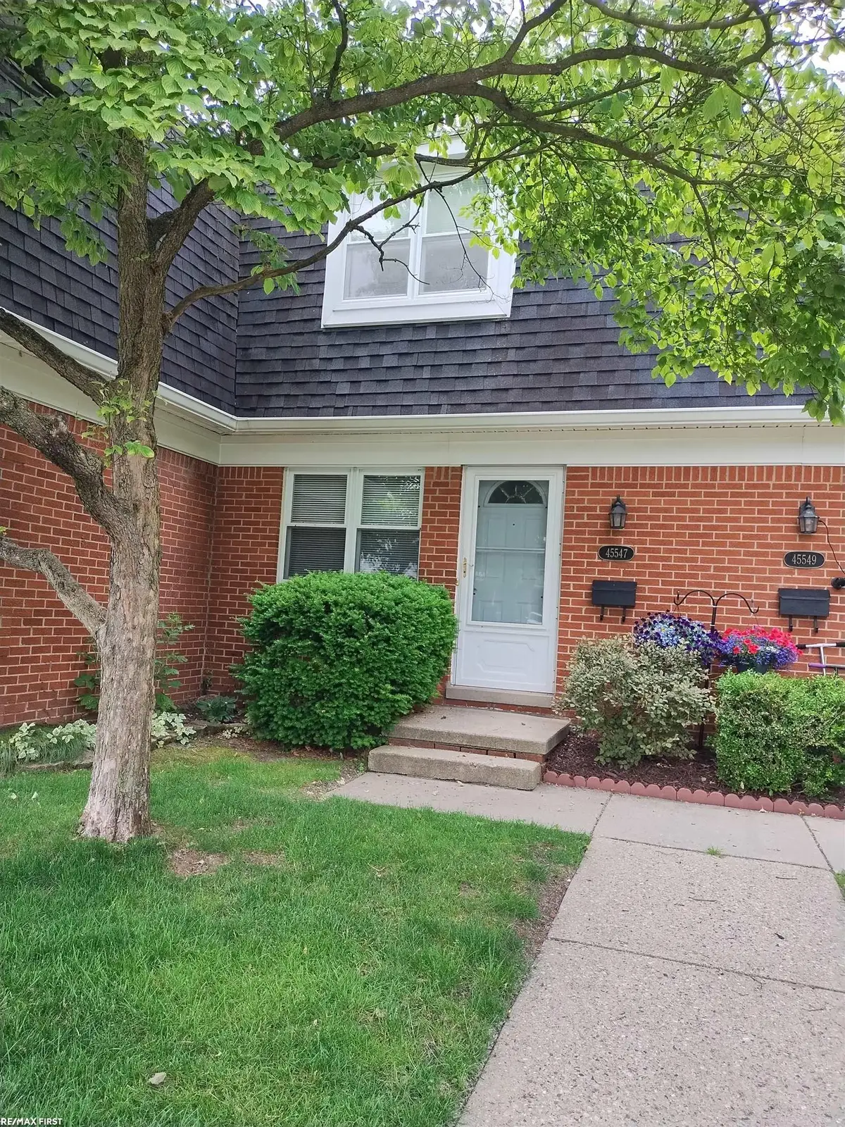 45547 Kensington ST, Utica, MI 48317 - Image #1