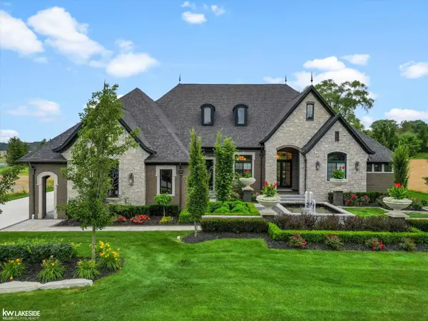 5769 Cotswold DR, Washington, MI 48094