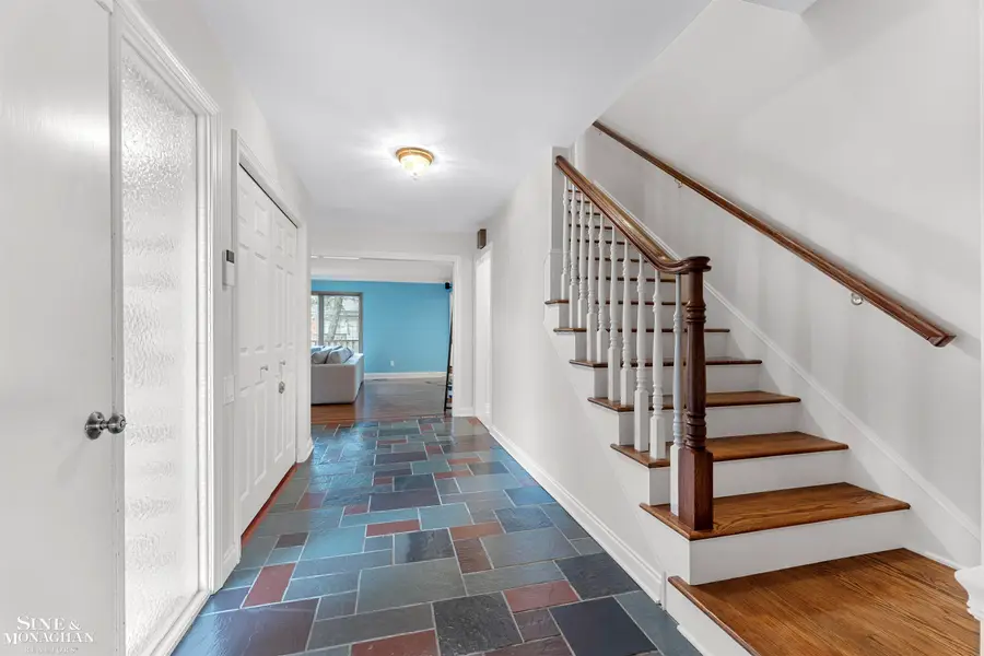 740 Perrien Place RD, Grosse Pointe Woods, MI 48236 - Image #3