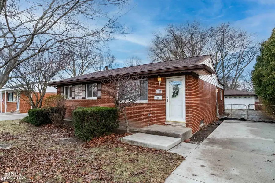 34138 Beaconsfield ST, Clinton Township, MI 48035 - Image #2