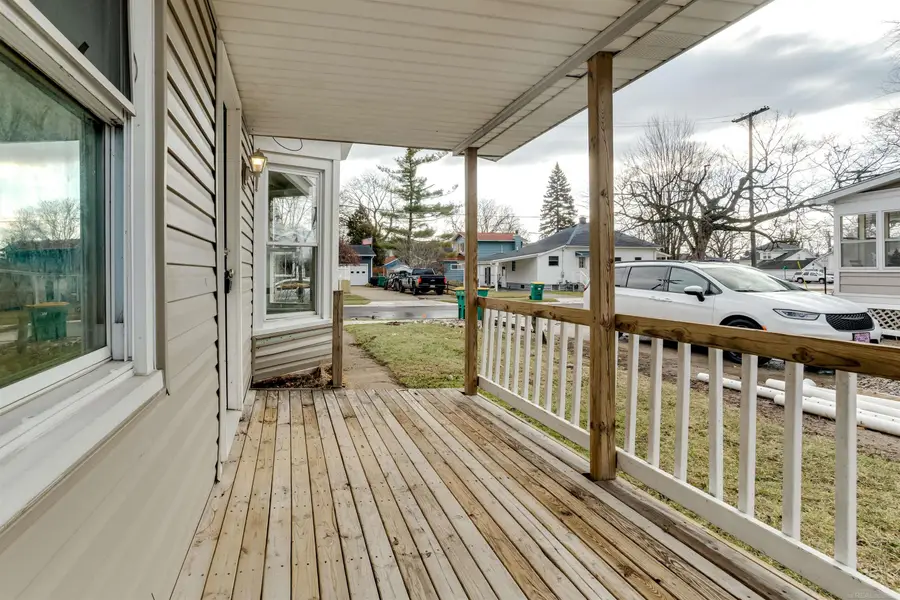 513 N 6th ST, Saint Clair, MI 48079 - Image #3
