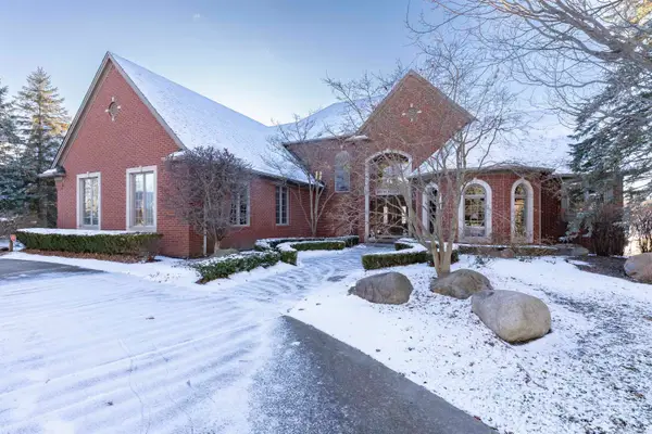 56187 Nickelby, Utica, MI 48316