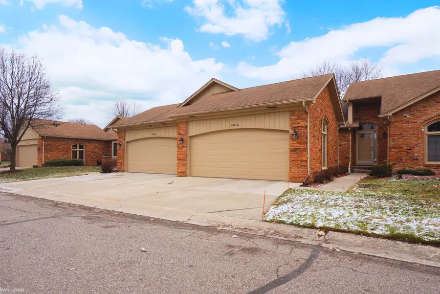 41058 W Rosewood DR, Clinton Charter Township, MI 48038 - Image #3