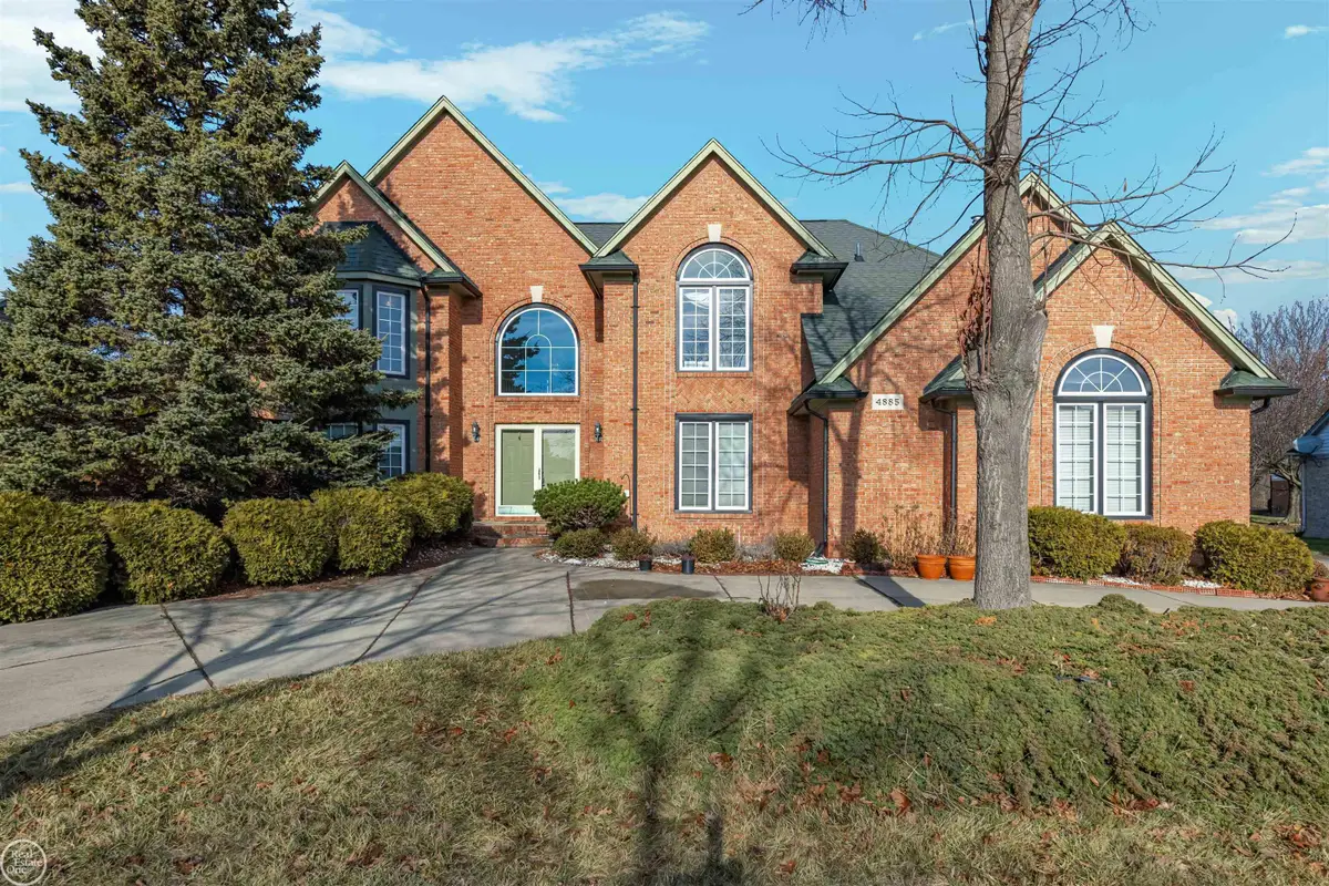 4885 Homestead DR, Sterling Heights, MI 48314 - Image #1