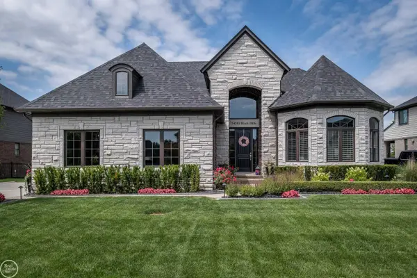 54581 Black Hills, ShelbyTwp, MI 48316