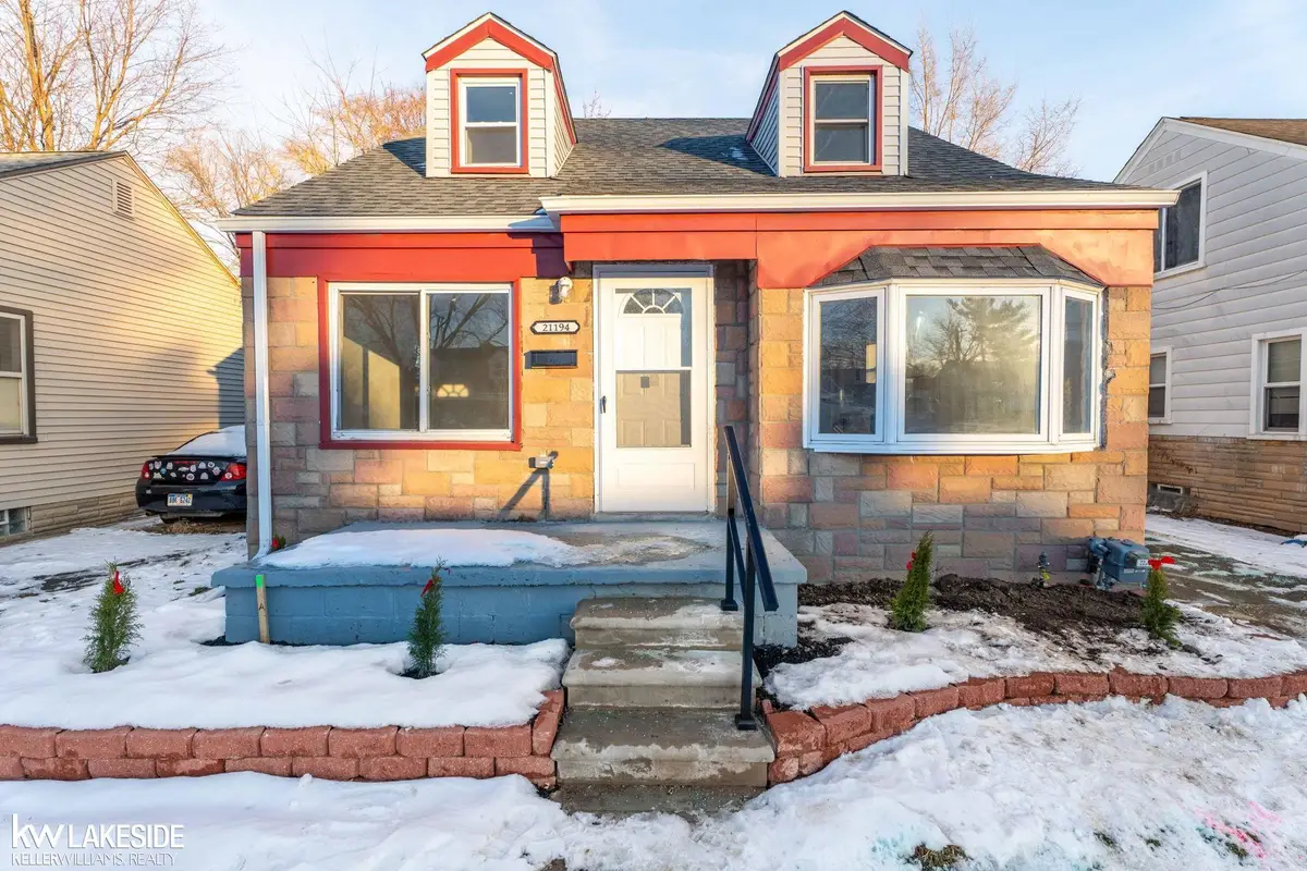 21194 Eastwood BLVD, Warren, MI 48089 - #1