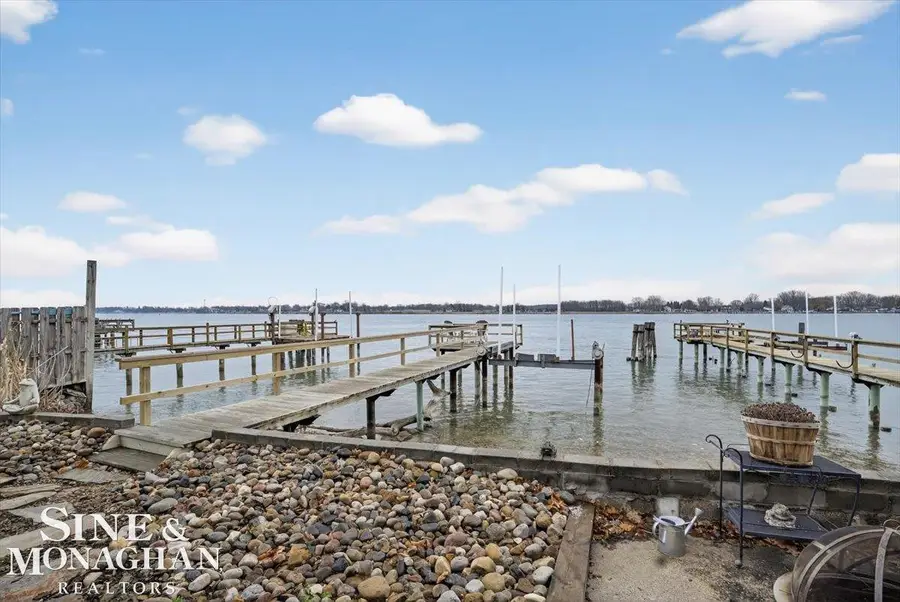 1551 Oakland AVE, Saint Clair, MI 48079 - Image #2