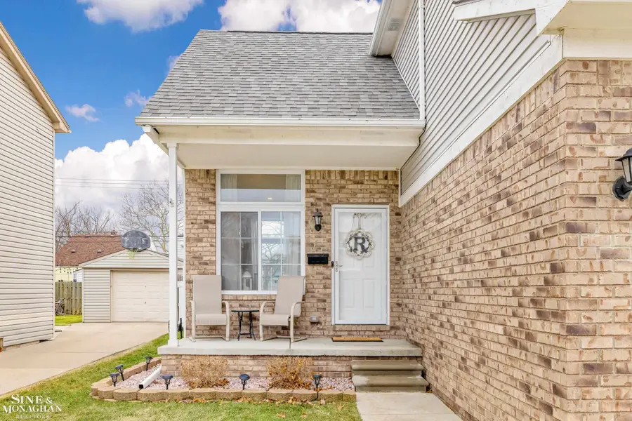 21622 Rosedale ST, Saint Clair Shores, MI 48080 - Image #2