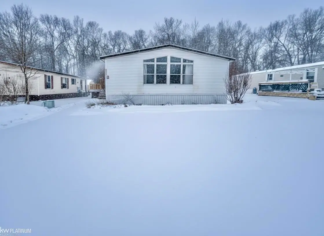 443 Brookhollow  DR, Oxford Charter Township, MI 48471 - Image #1