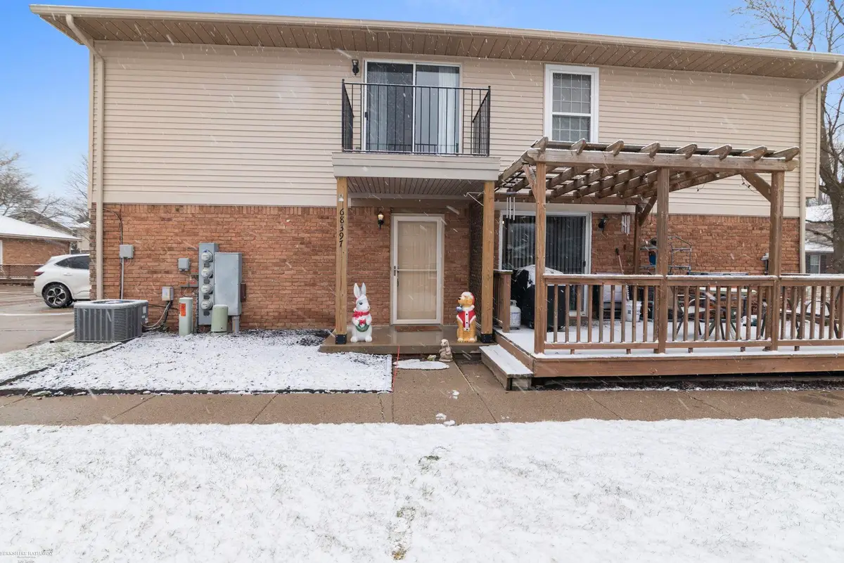 68397 Rosewood LN, Richmond, MI 48062 - Image #1