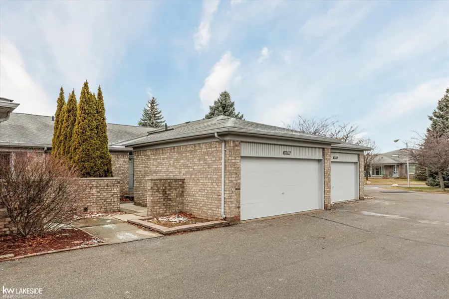 14720 Palmetto CT, Utica, MI 48315 - Image #2