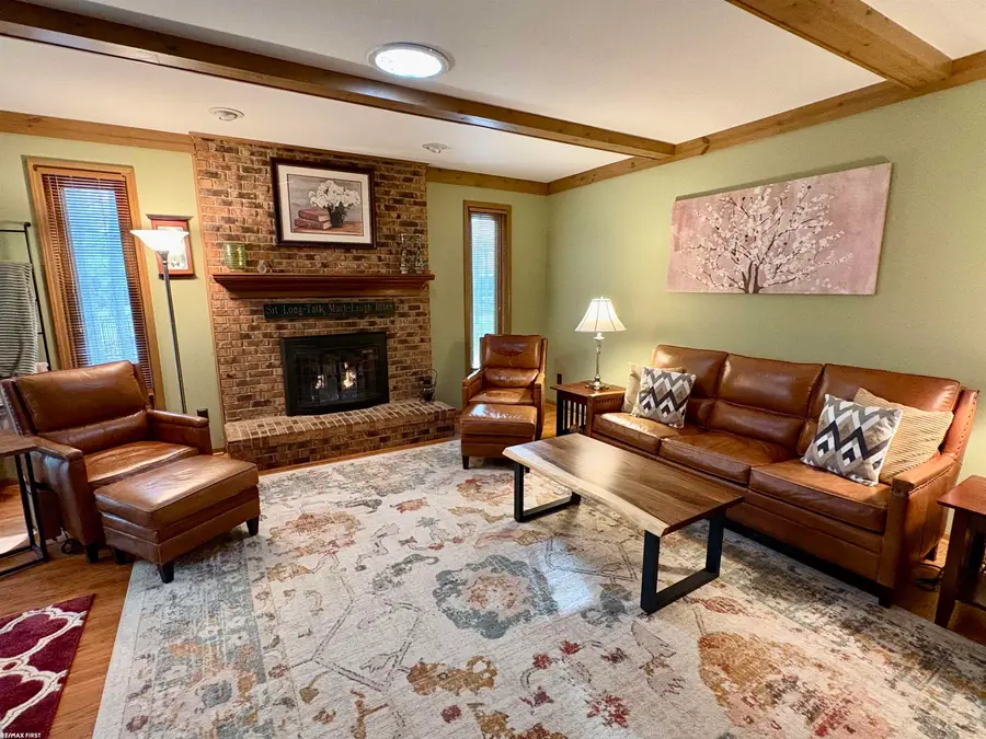 43470 Brooks DR, Clinton Charter Township, MI 48038 - Image #3