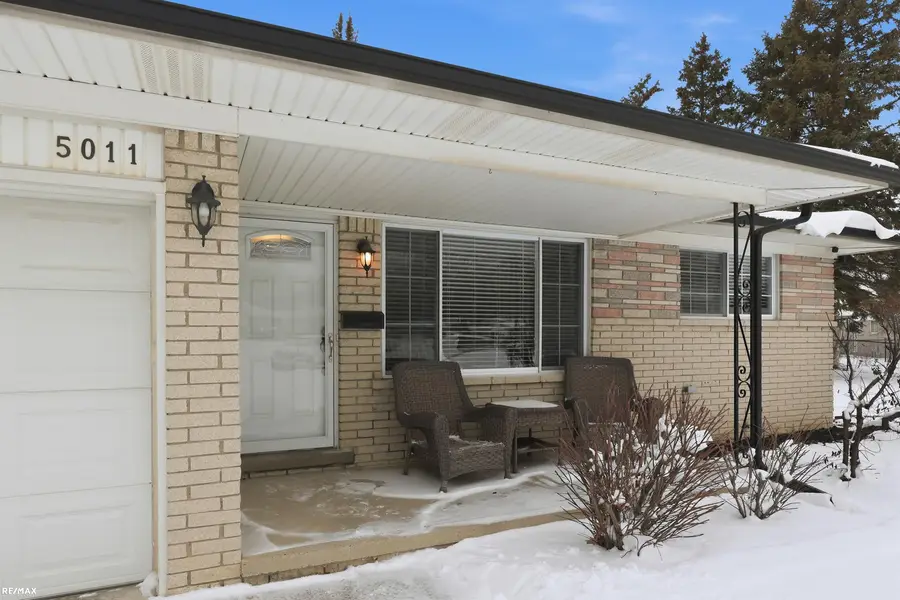 5011 Rockdale CT, Sterling Heights, MI 48310 - Image #2