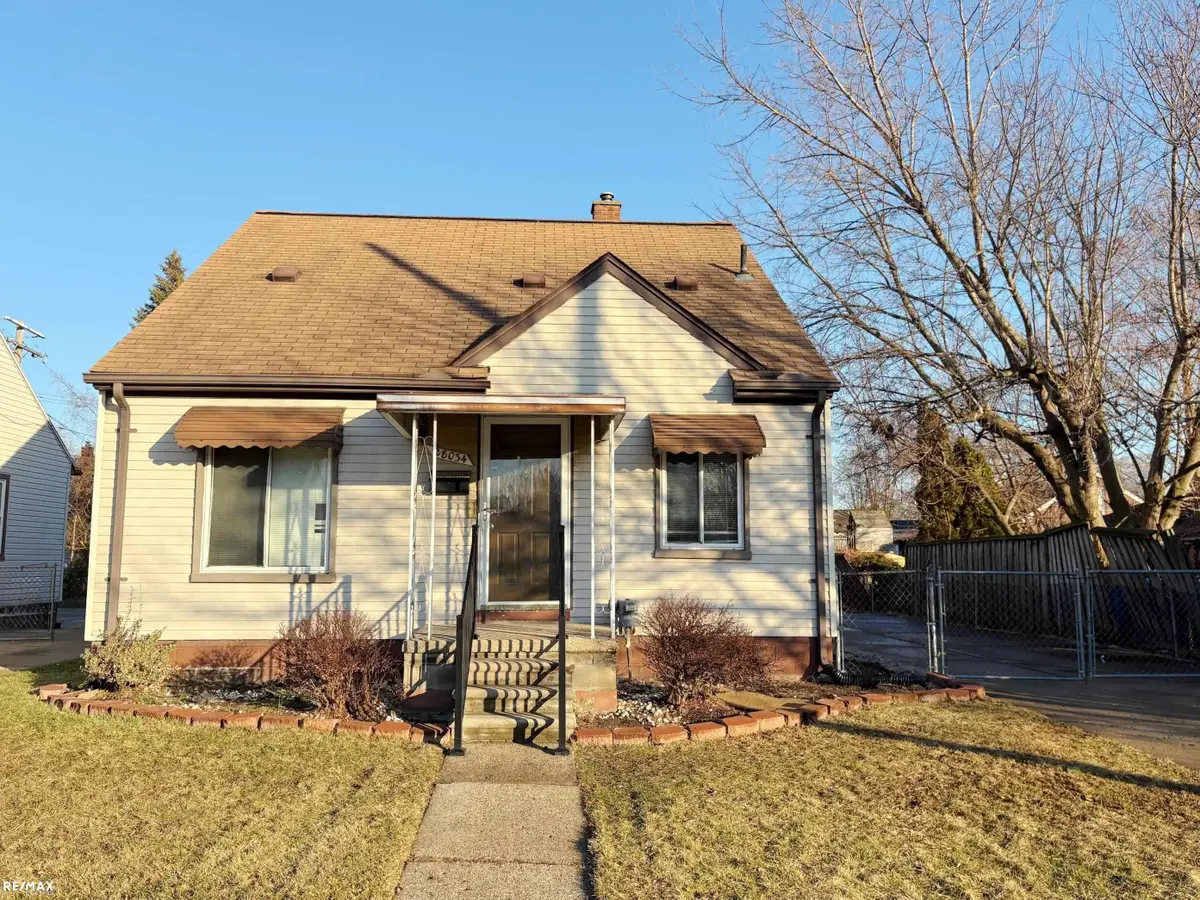 28034 Essex ST, Roseville, MI 48066 - Image #1