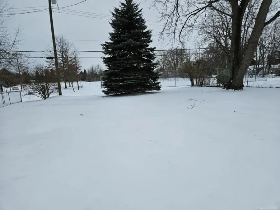 7178 Lester ST, Lexington, MI 48450 - Image #3