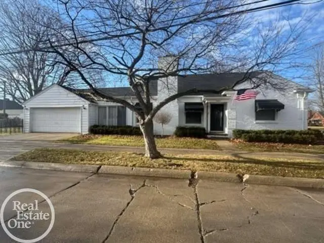 1843 Manchester BLVD, Grosse Pointe Woods, MI 48236 - Image #1