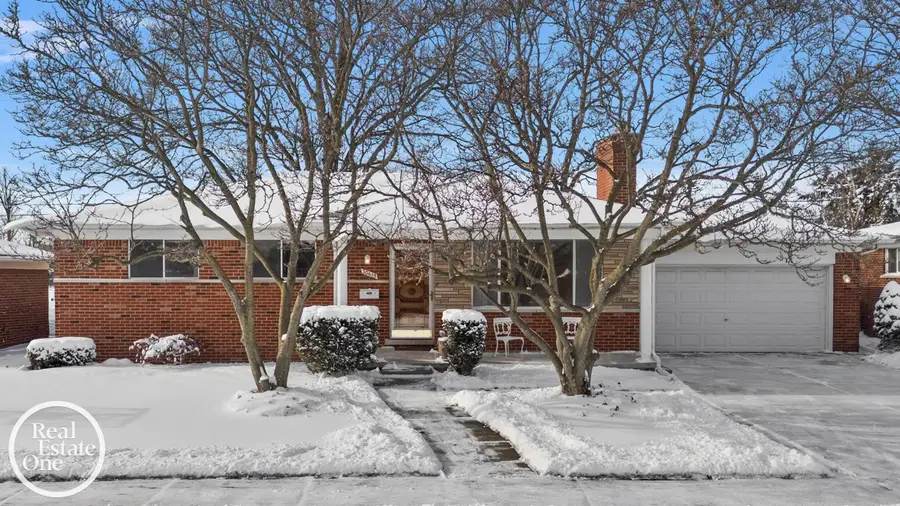 30615 Champine ST, Saint Clair Shores, MI 48082 - Image #2