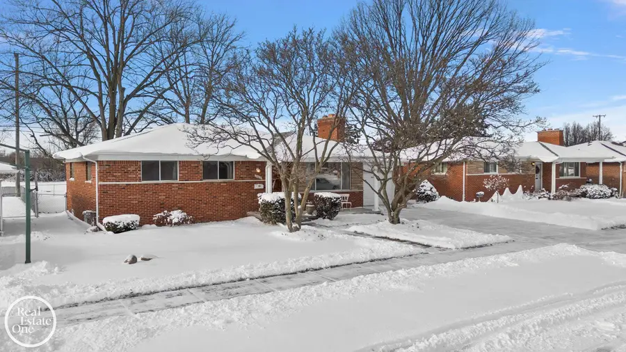 30615 Champine ST, Saint Clair Shores, MI 48082 - Image #3