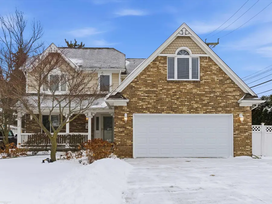20700 Frazho ST, Saint Clair Shores, MI 48081 - Image #2