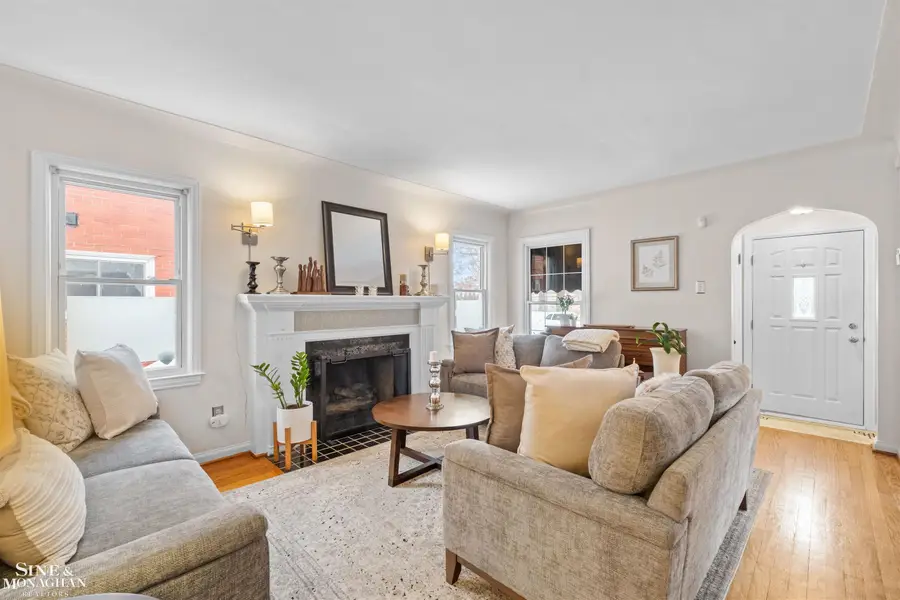 407 Kerby RD, Grosse Pointe Farms, MI 48236 - Image #3