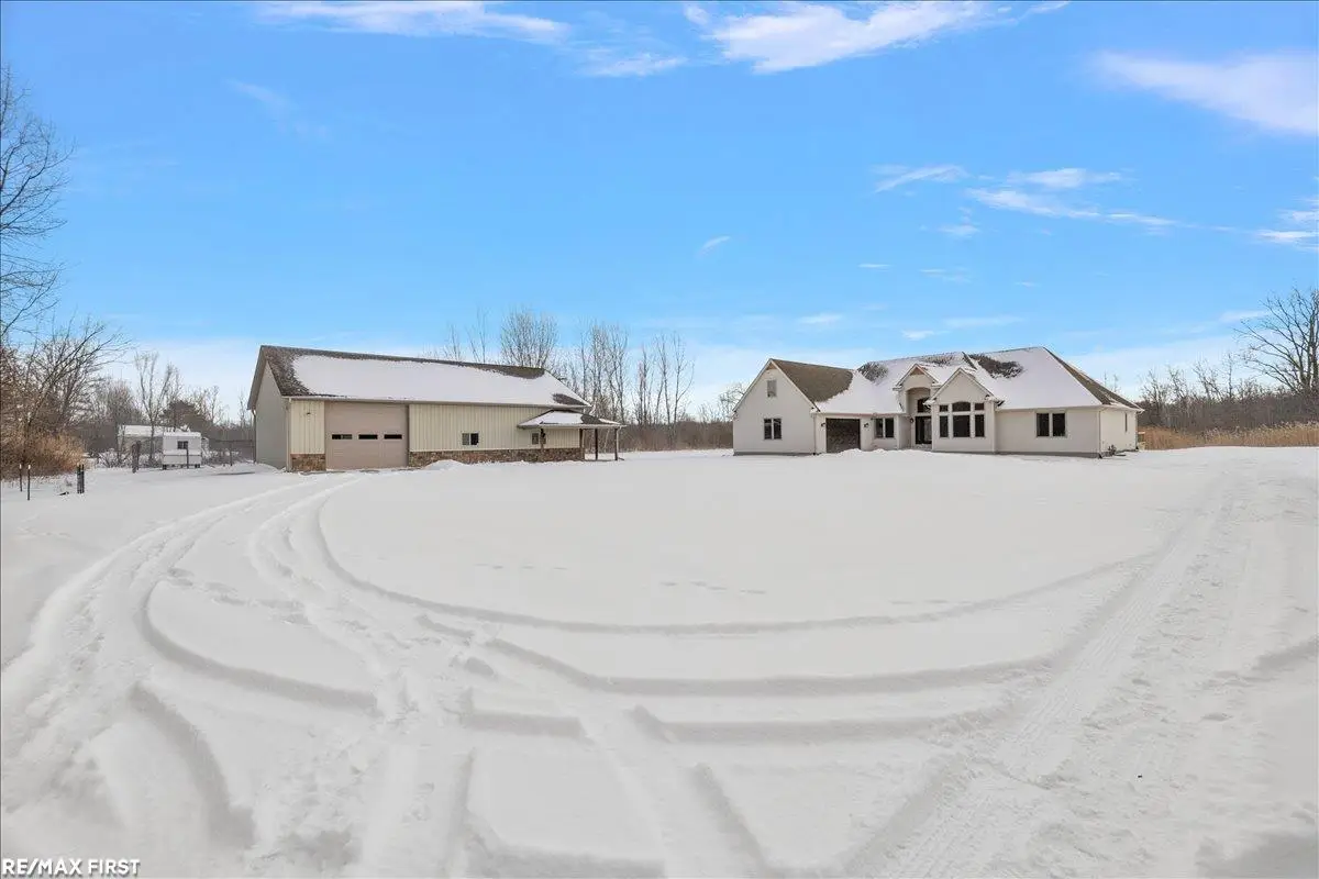 6593 Springborn RD, China Township, MI 48054 - Image #1