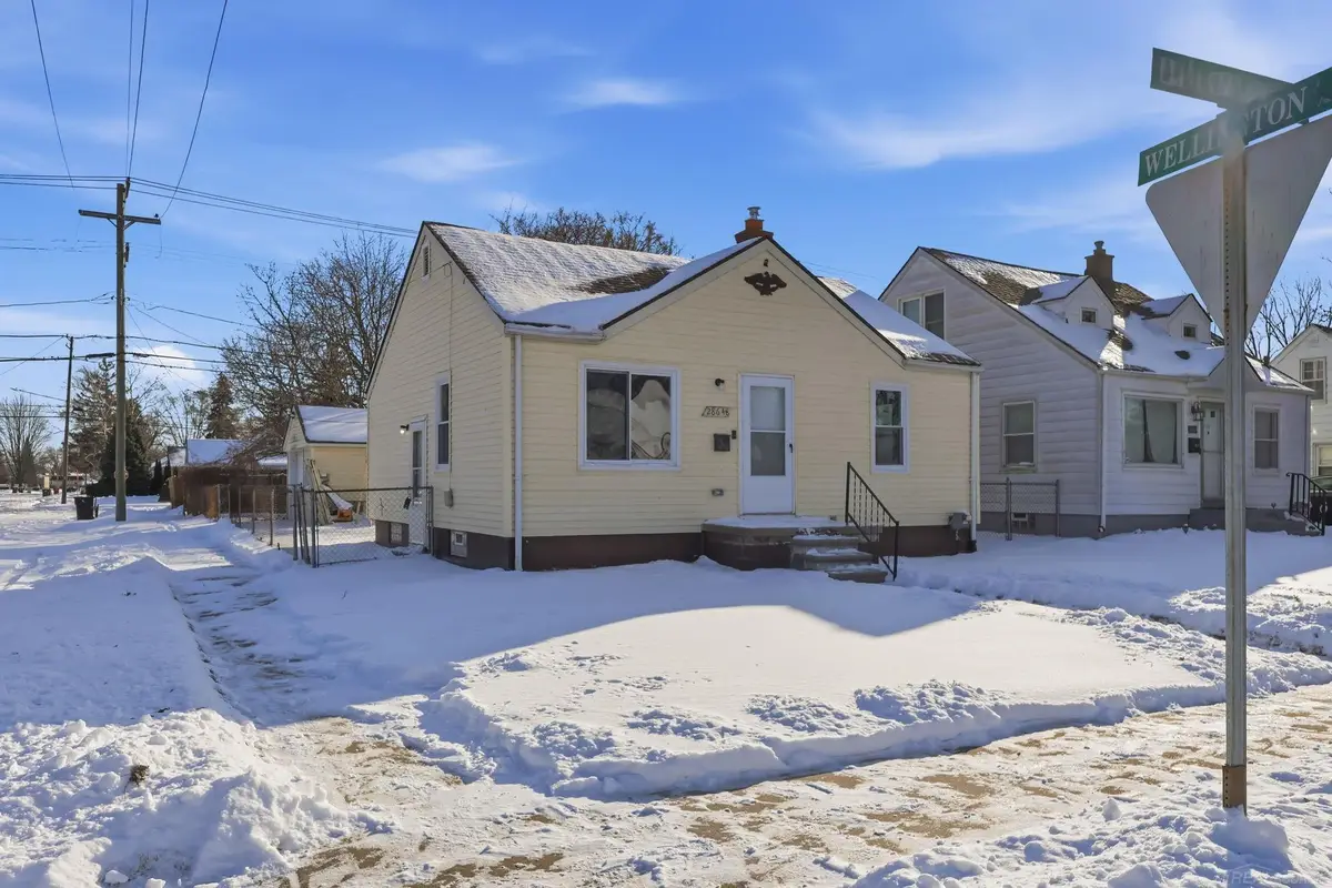 28648 Hillview ST, Roseville, MI 48066 - Image #1