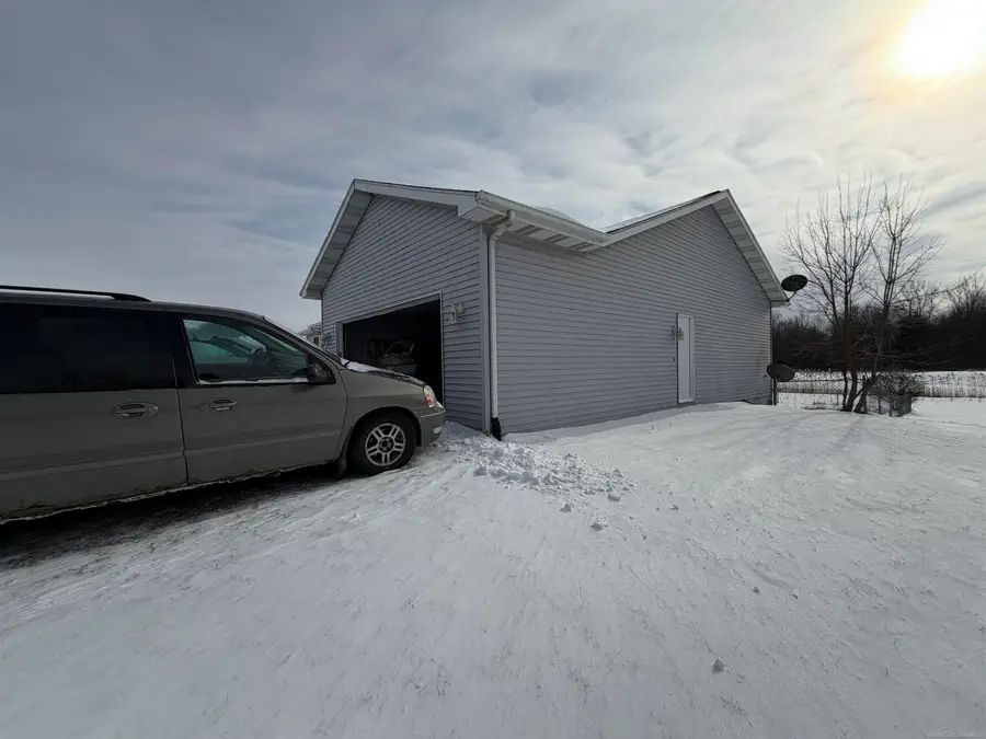 21265 Swan Creek RD, Merrill, MI 48637 - Image #2