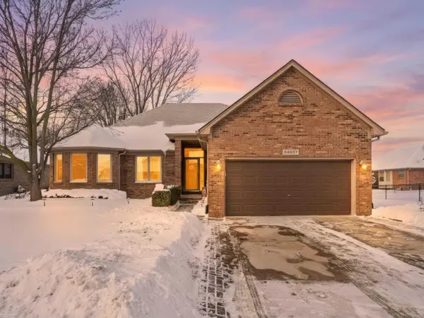 54537 Pine ST, NewBaltimore, MI 48047