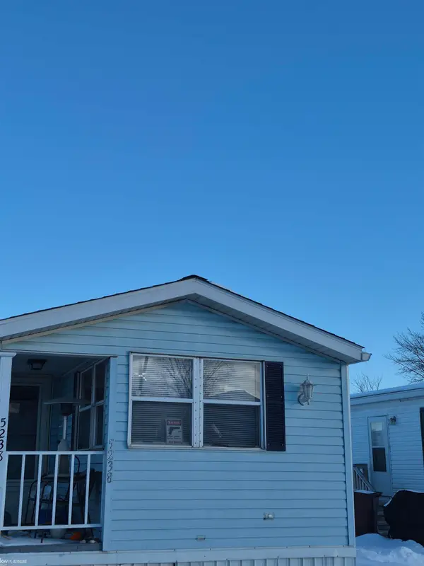 5238 Bud LN, Casco, MI 48064