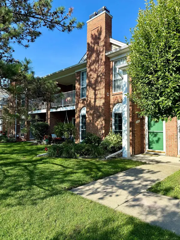 52163 Heatherstone AVE, Macomb, MI 48042