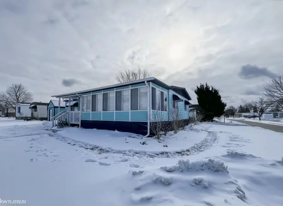 5270 Argyle CT, Sterling Heights, MI 47310 - Image #2