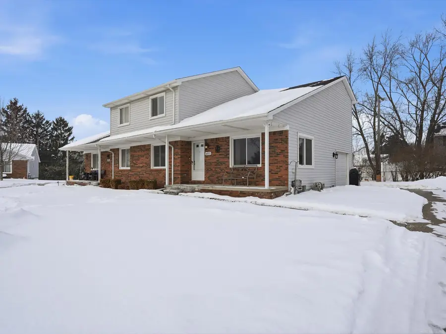 46723 Shelby CT, Shelby Charter Township, MI 48317 - Image #2