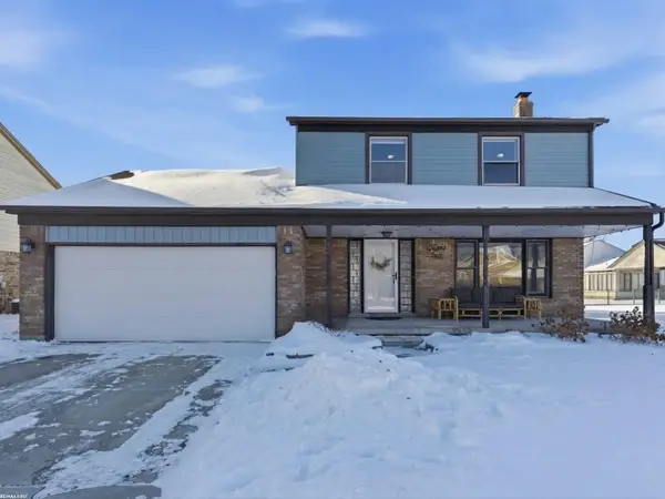 31869 Grove ST, Fraser, MI 48026