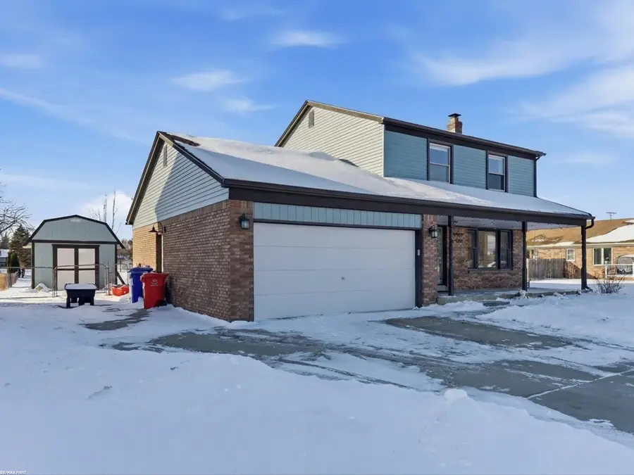 31869 Grove ST, Fraser, MI 48026 - Image #3