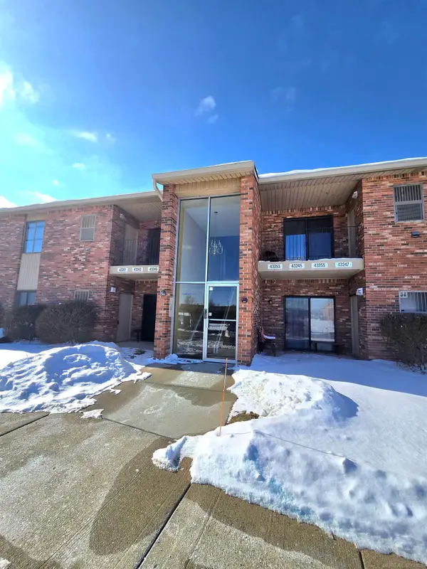 43243 Cape DR, SterlingHeights, MI 48313