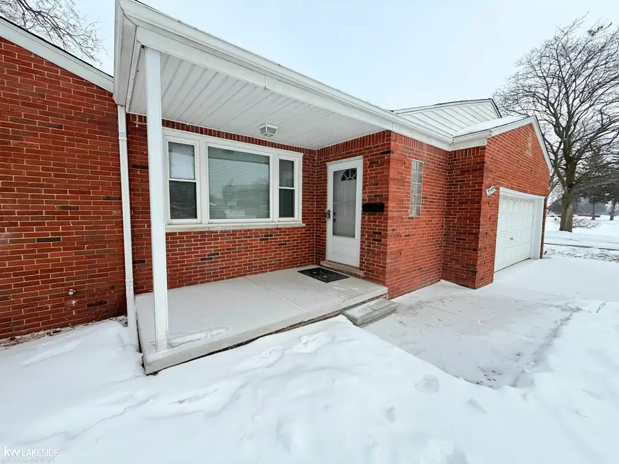 20905 11 Mile RD, Saint Clair Shores, MI 48081 - Image #2