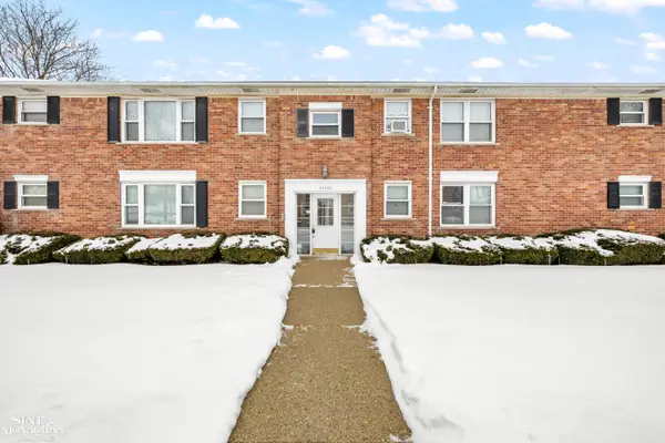 17590 Mack AVE, GrossePointe, MI 48230