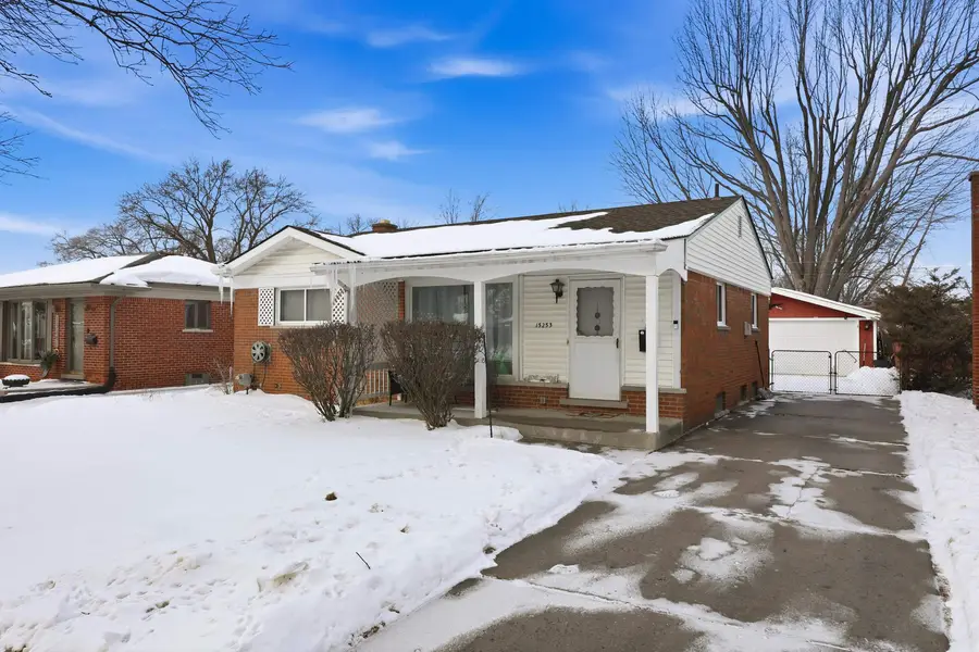 15253 Grovedale ST, Roseville, MI 48066 - #3