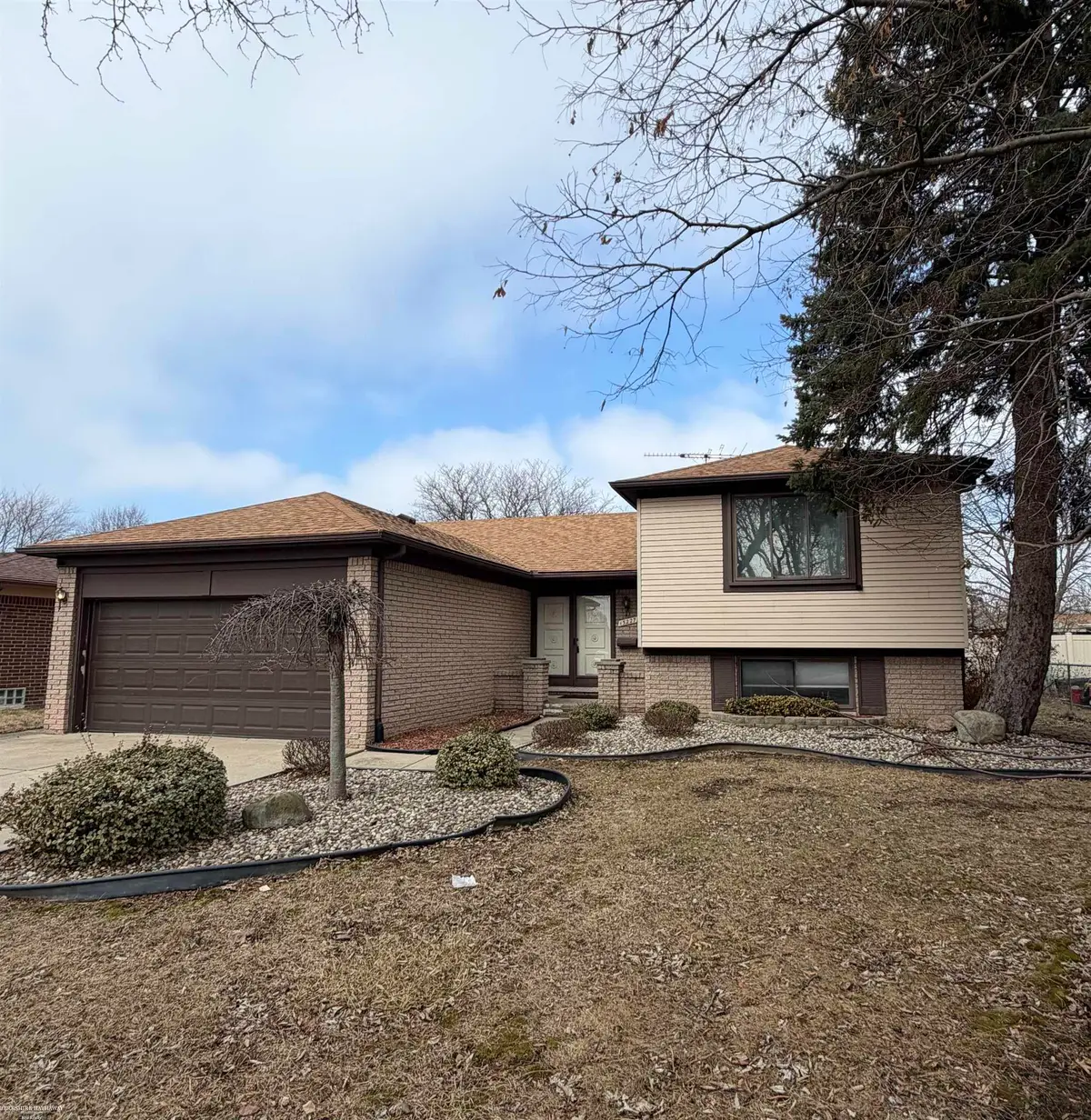 13227 Canterbury DR, Sterling Heights, MI 48312 - #1