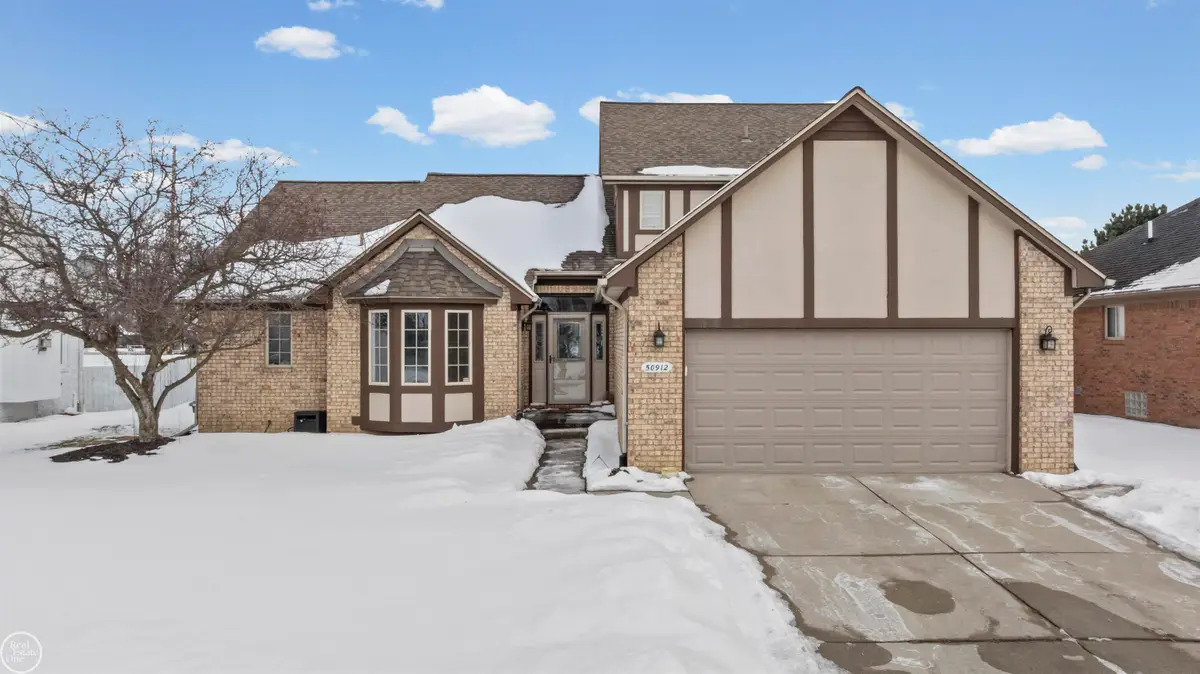 50912 Alden DR, Macomb, MI 48044 - #1