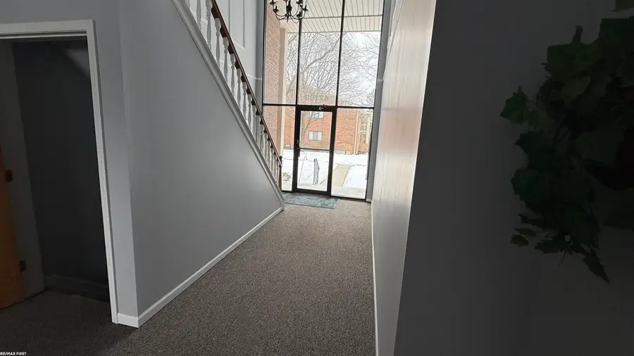 42188 Todd Mark LN, Clinton, MI 48038 - #3