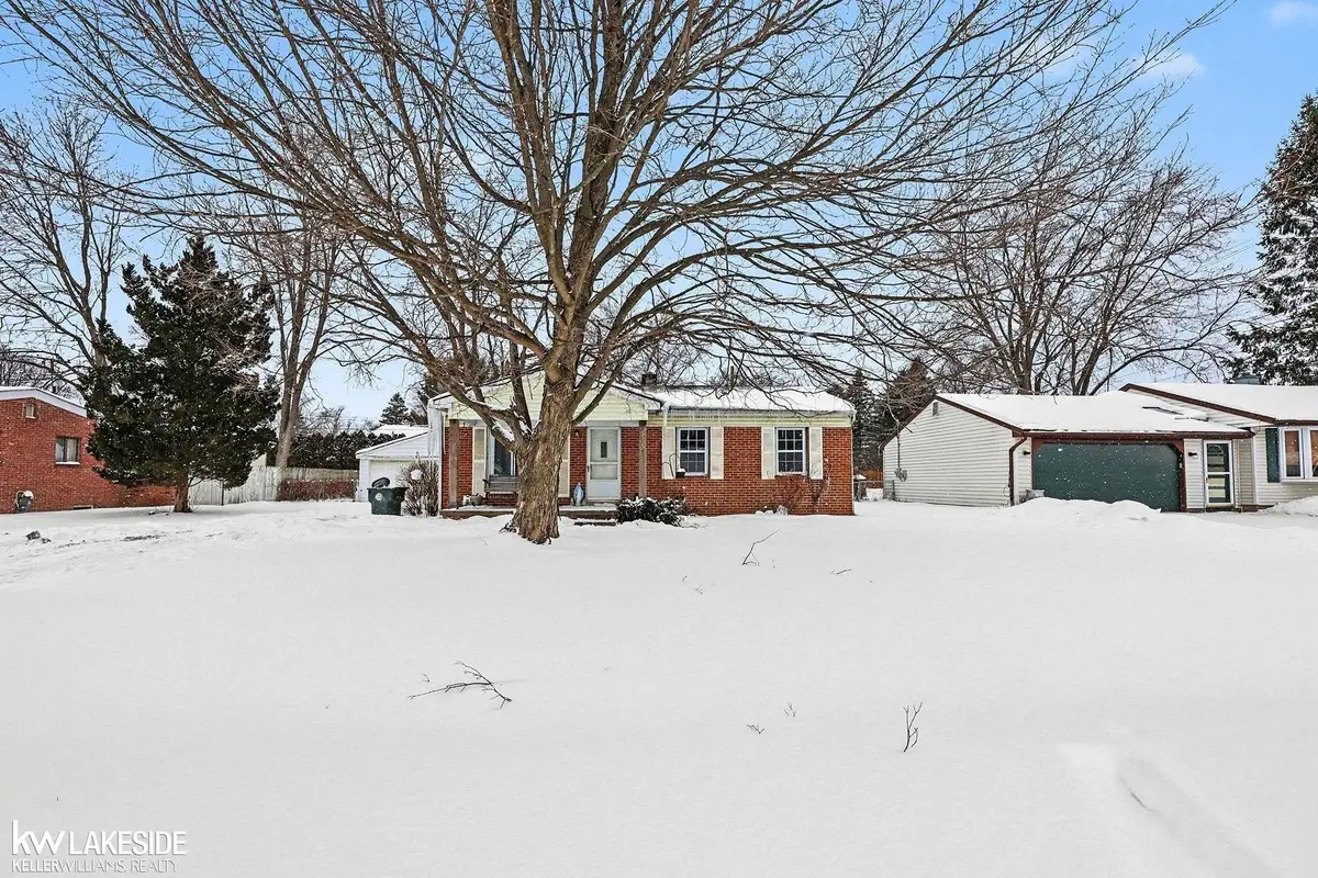 3272 Grafton ST, Orion, MI 48359 - #1