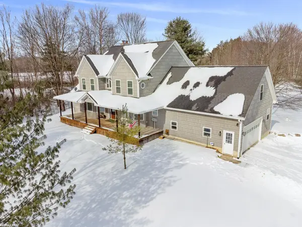 6776 Ravenswood RD, SmithsCreek, MI 48074