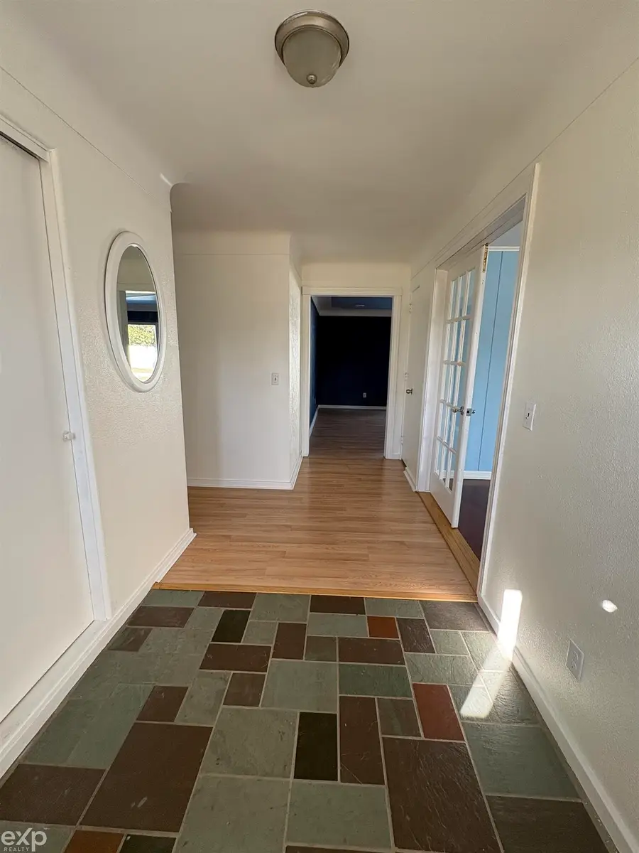 1476 Carress CT, Essexville, MI 48732 - #3