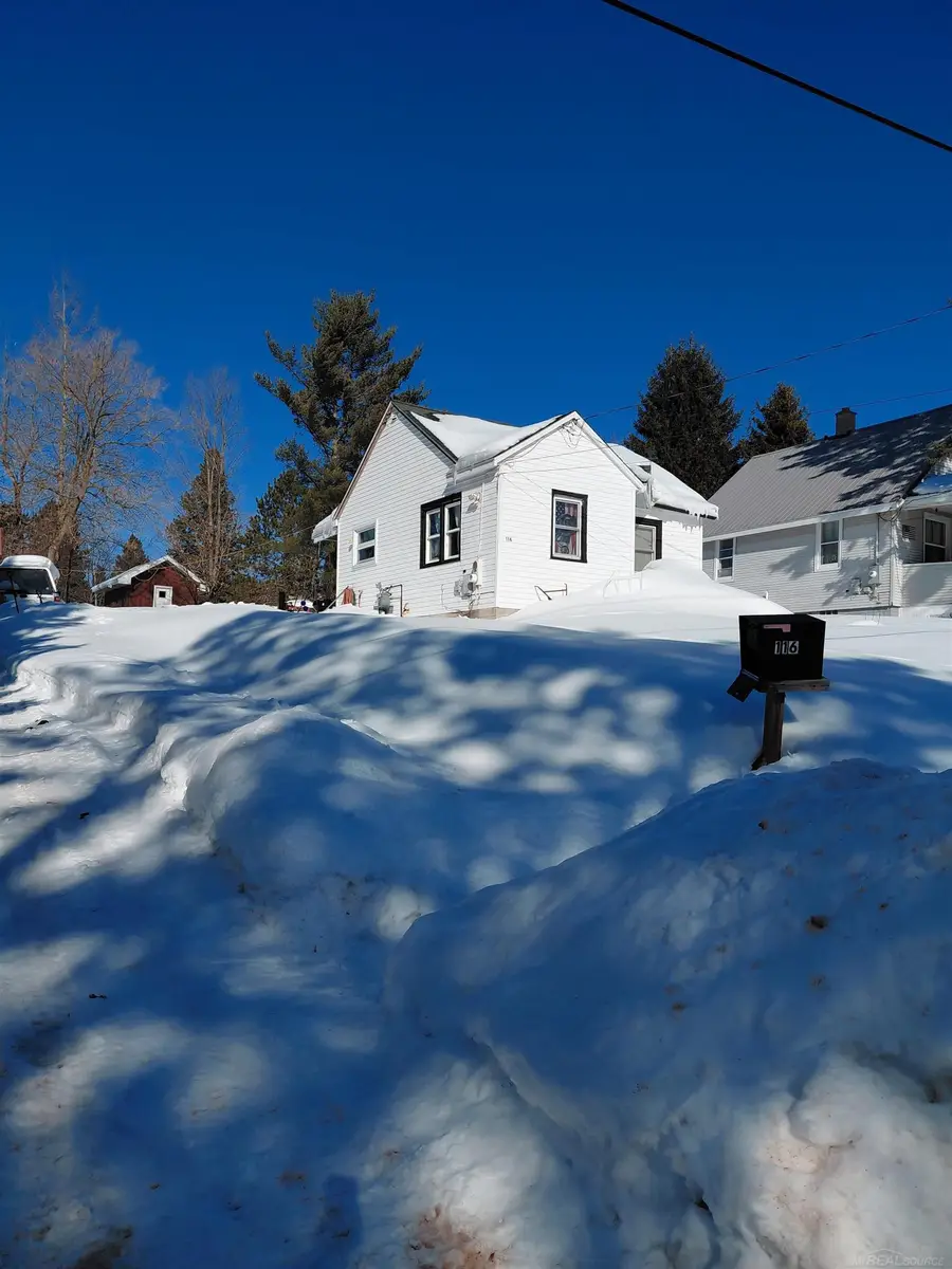 116 E Lime ST, Ironwood, MI 49938 - #2