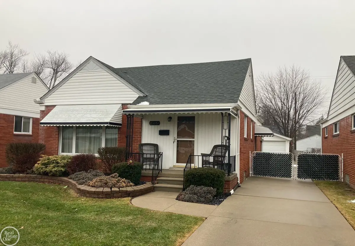 23051 Saxony ST, Eastpointe, MI 48021 - #1