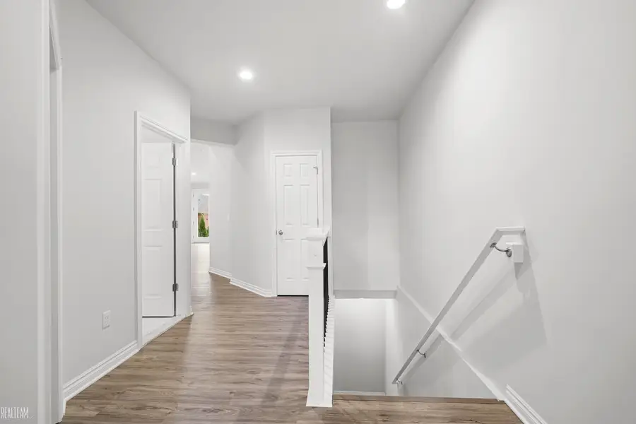 48832 Birmingham DR, Chesterfield, MI 48047 - #3