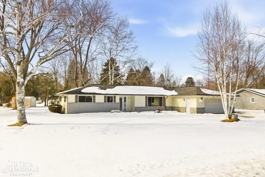 3075 Westcott DR, Port Huron, MI 48060 - #2