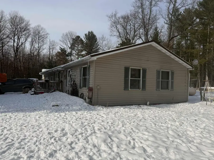 6230 Shellenbarger RD, Hale, MI 48739 - #2